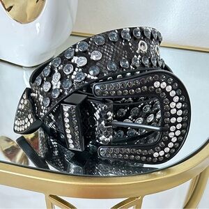 Studded Rhineston Belt size 38 black